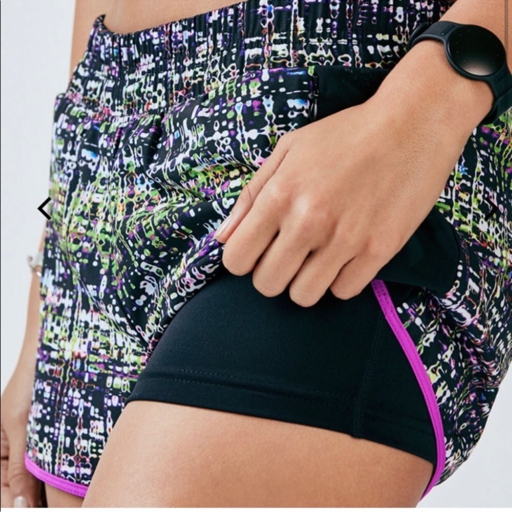 Fabletics Cool Mesh Running Shorts. Size Large.